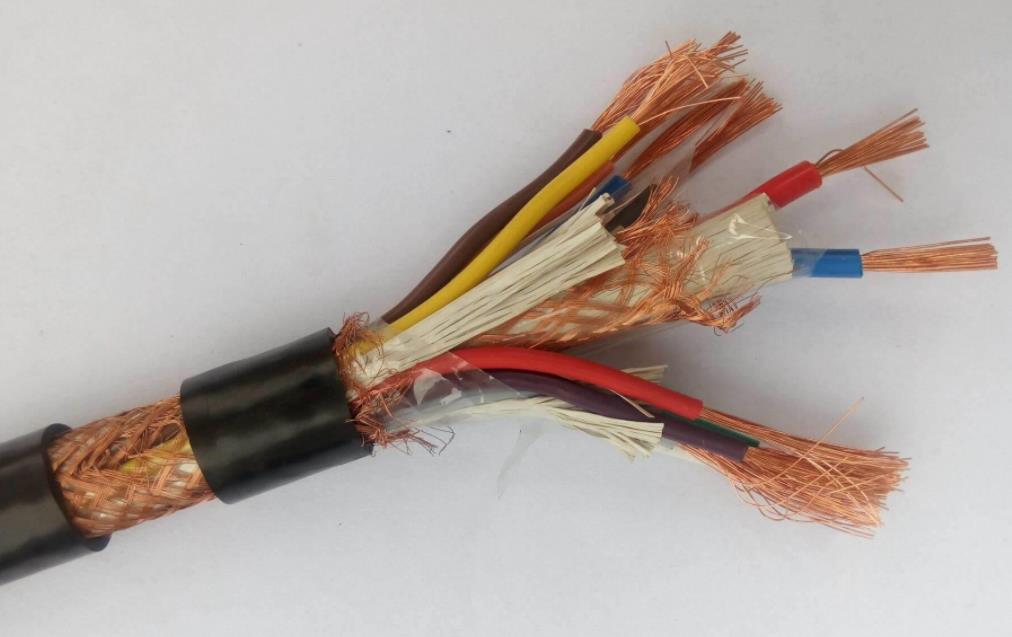 亨通电缆讲解有各种因素导致电线电缆在使用过程中变黑.jpg